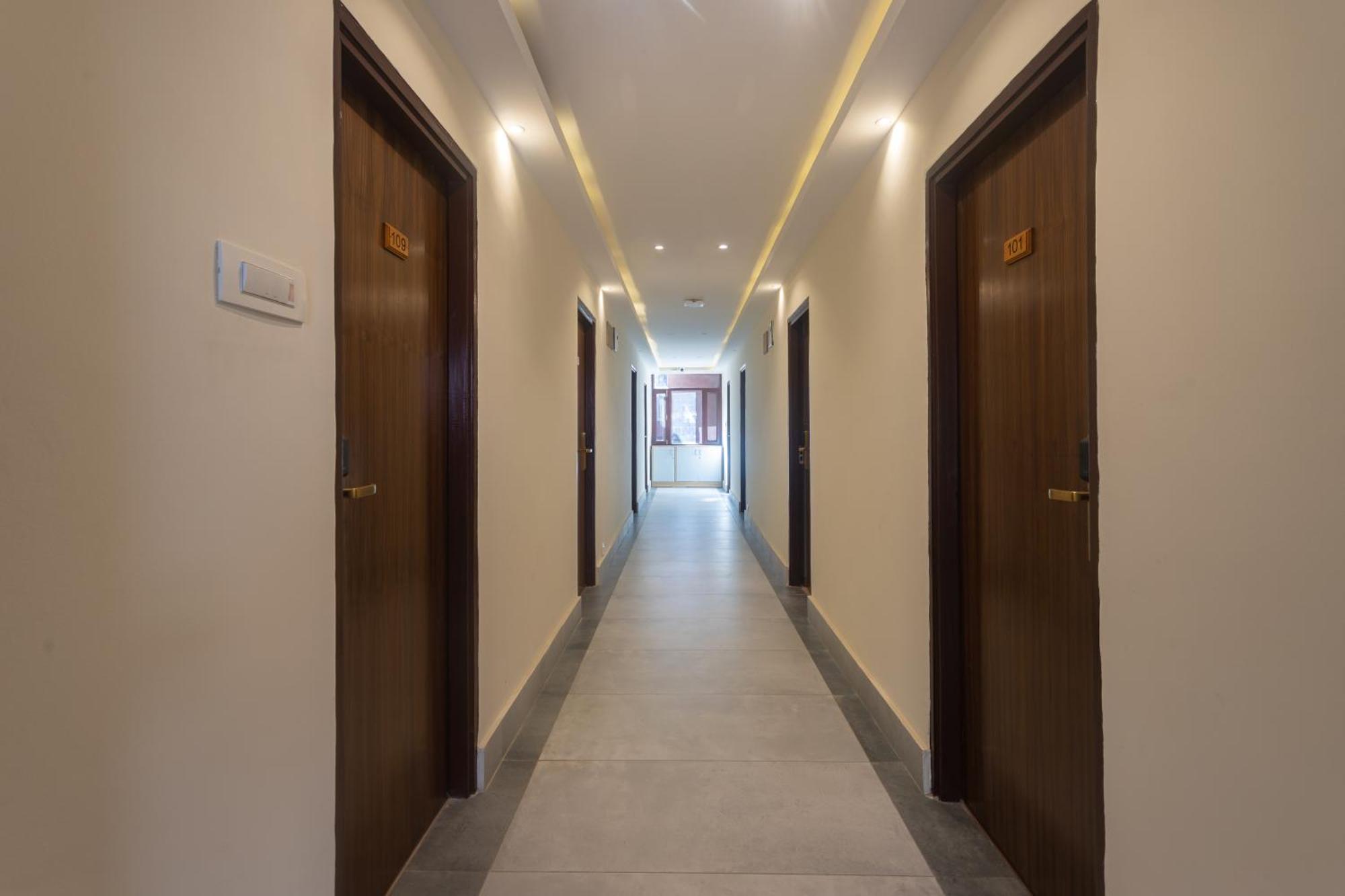 Aawas Boutique Hotel Катманду Экстерьер фото