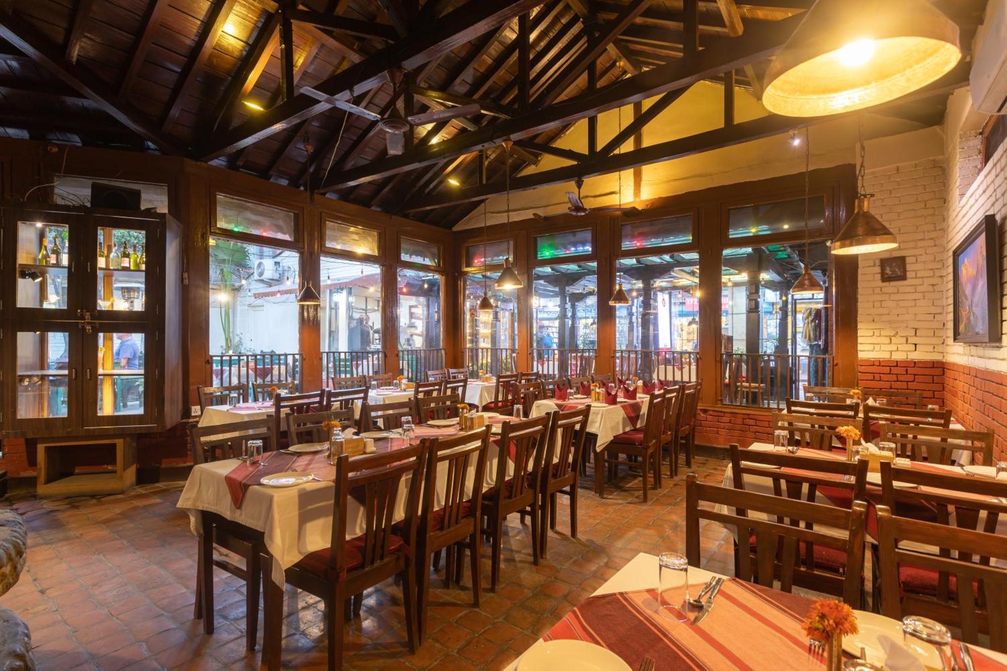 Aawas Boutique Hotel Катманду Экстерьер фото