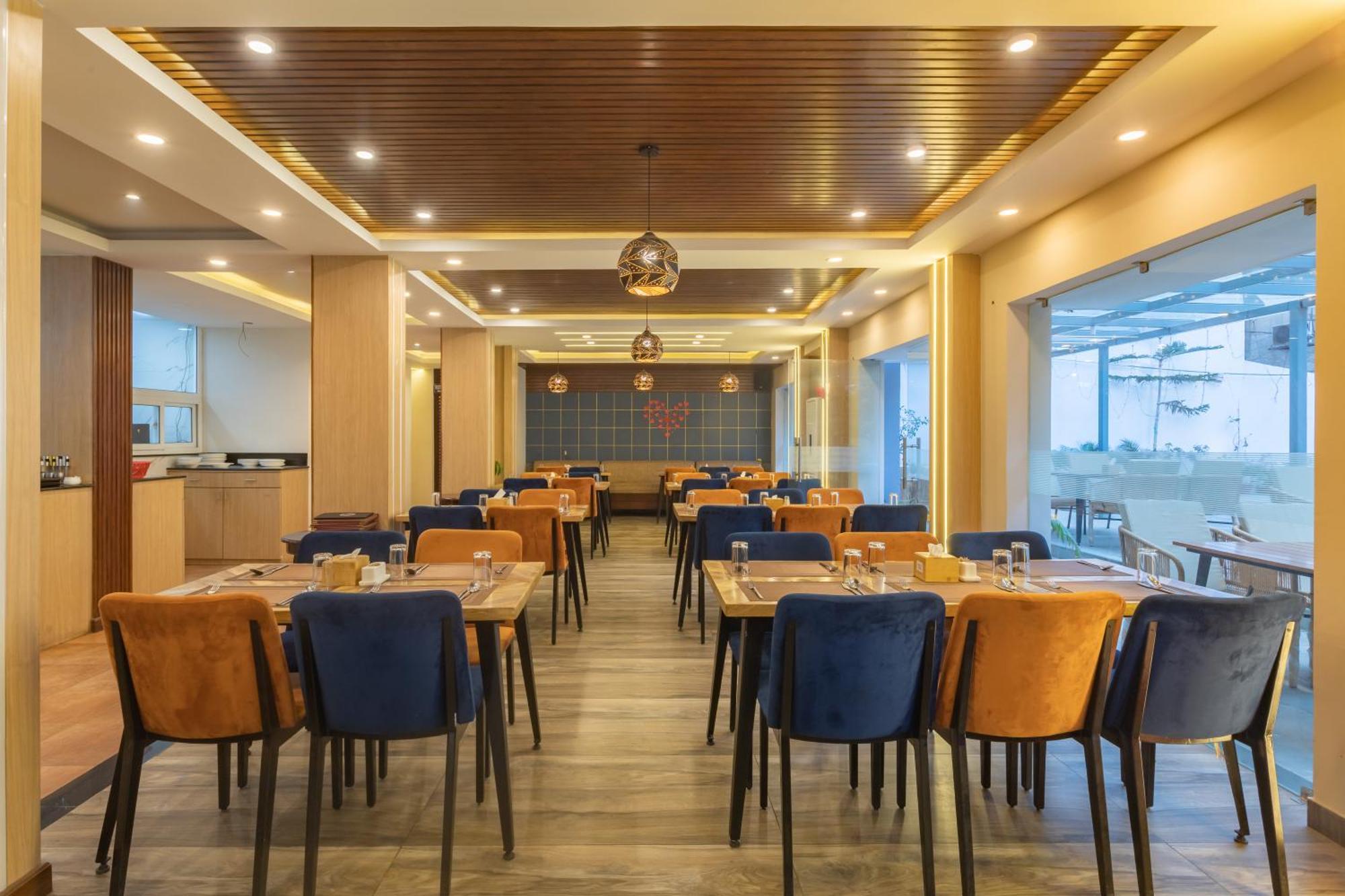 Aawas Boutique Hotel Катманду Экстерьер фото