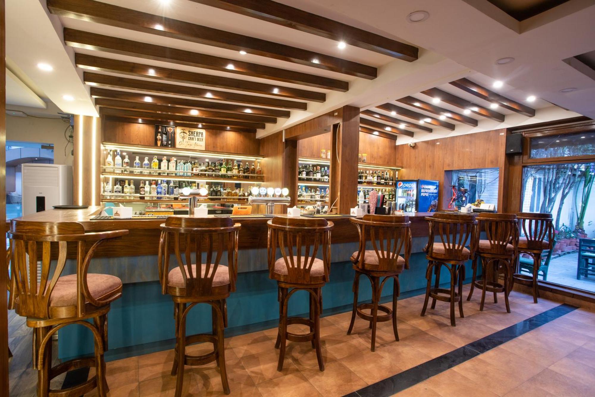 Aawas Boutique Hotel Катманду Экстерьер фото