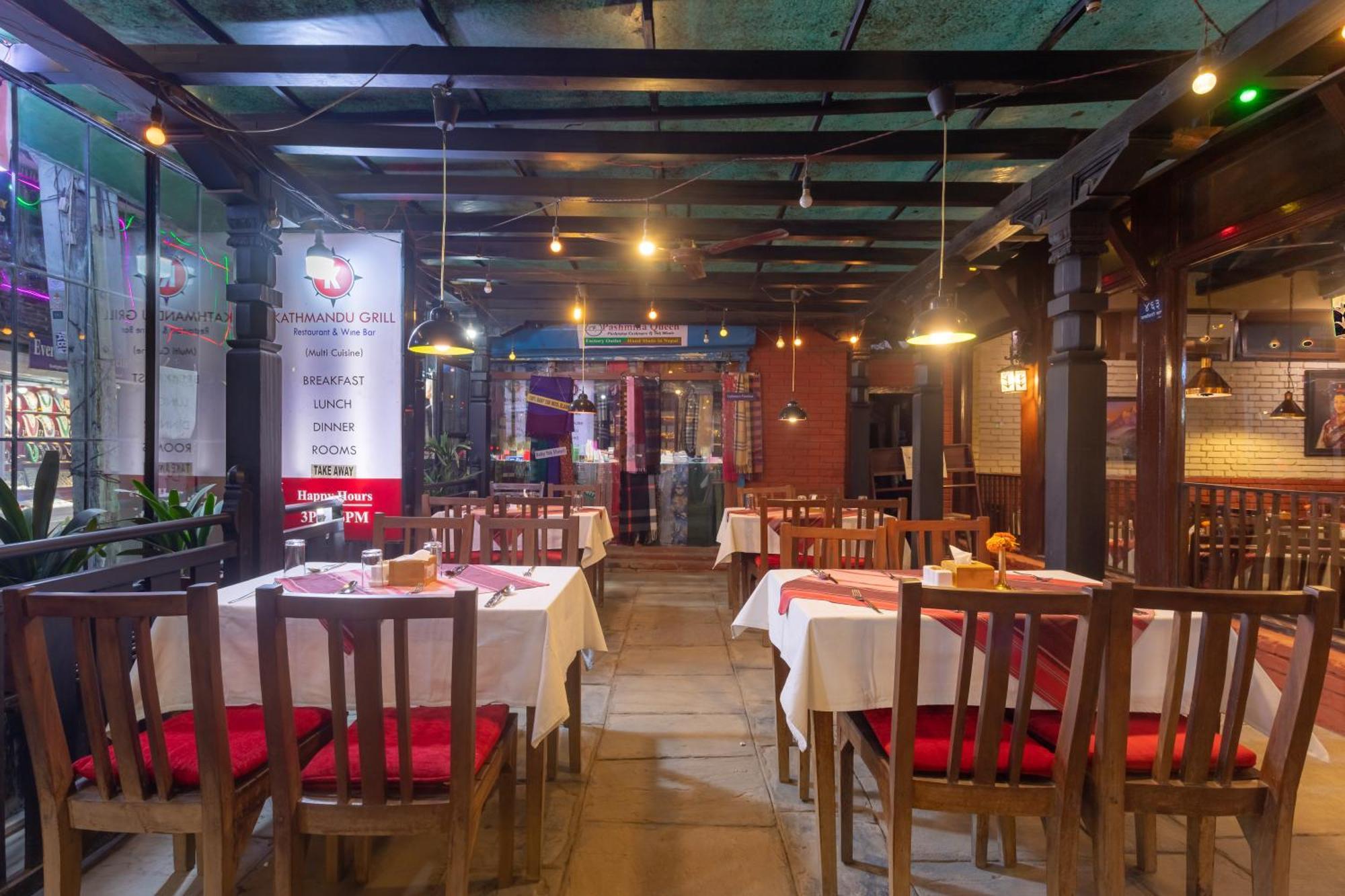Aawas Boutique Hotel Катманду Экстерьер фото