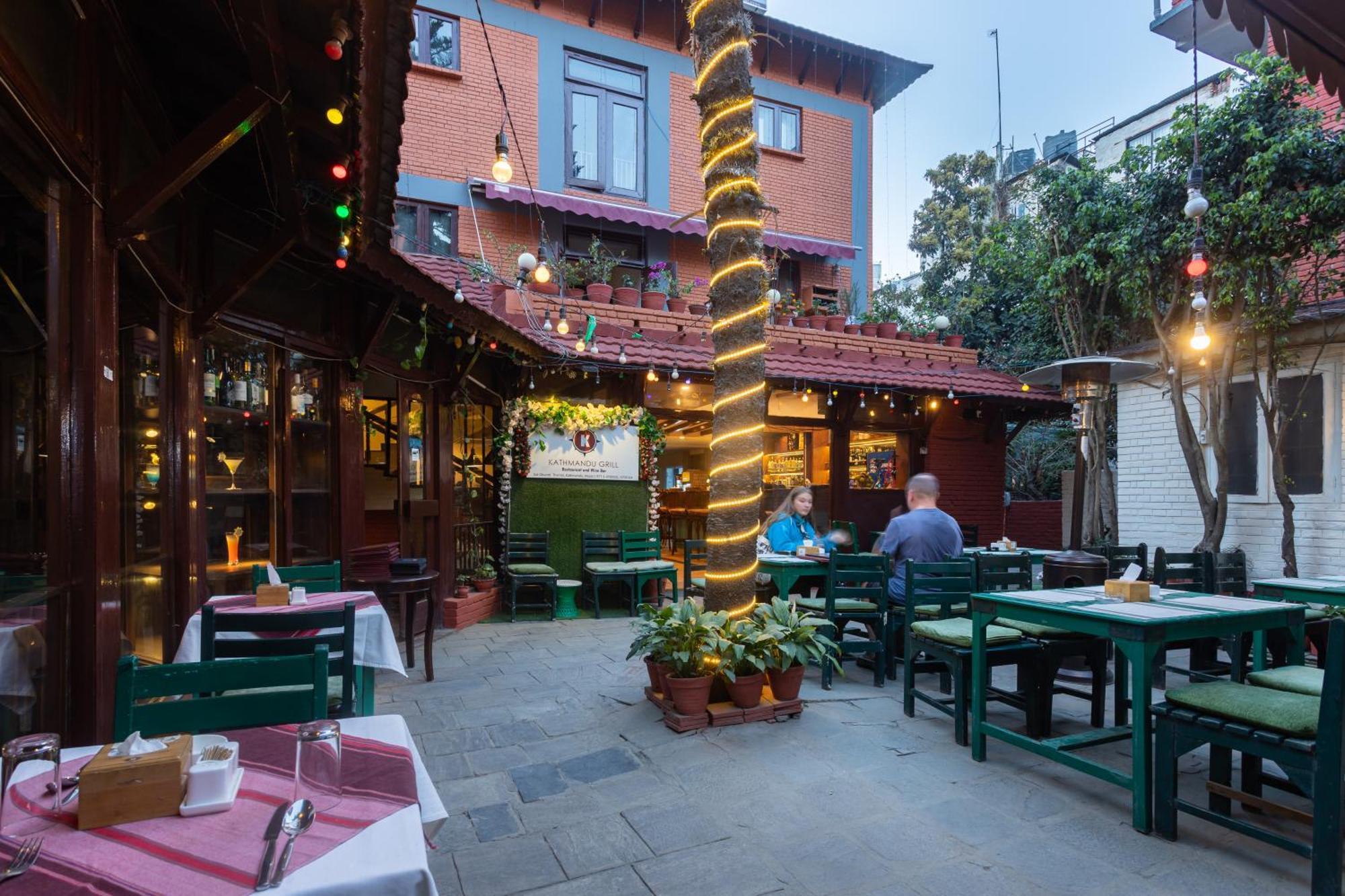 Aawas Boutique Hotel Катманду Экстерьер фото