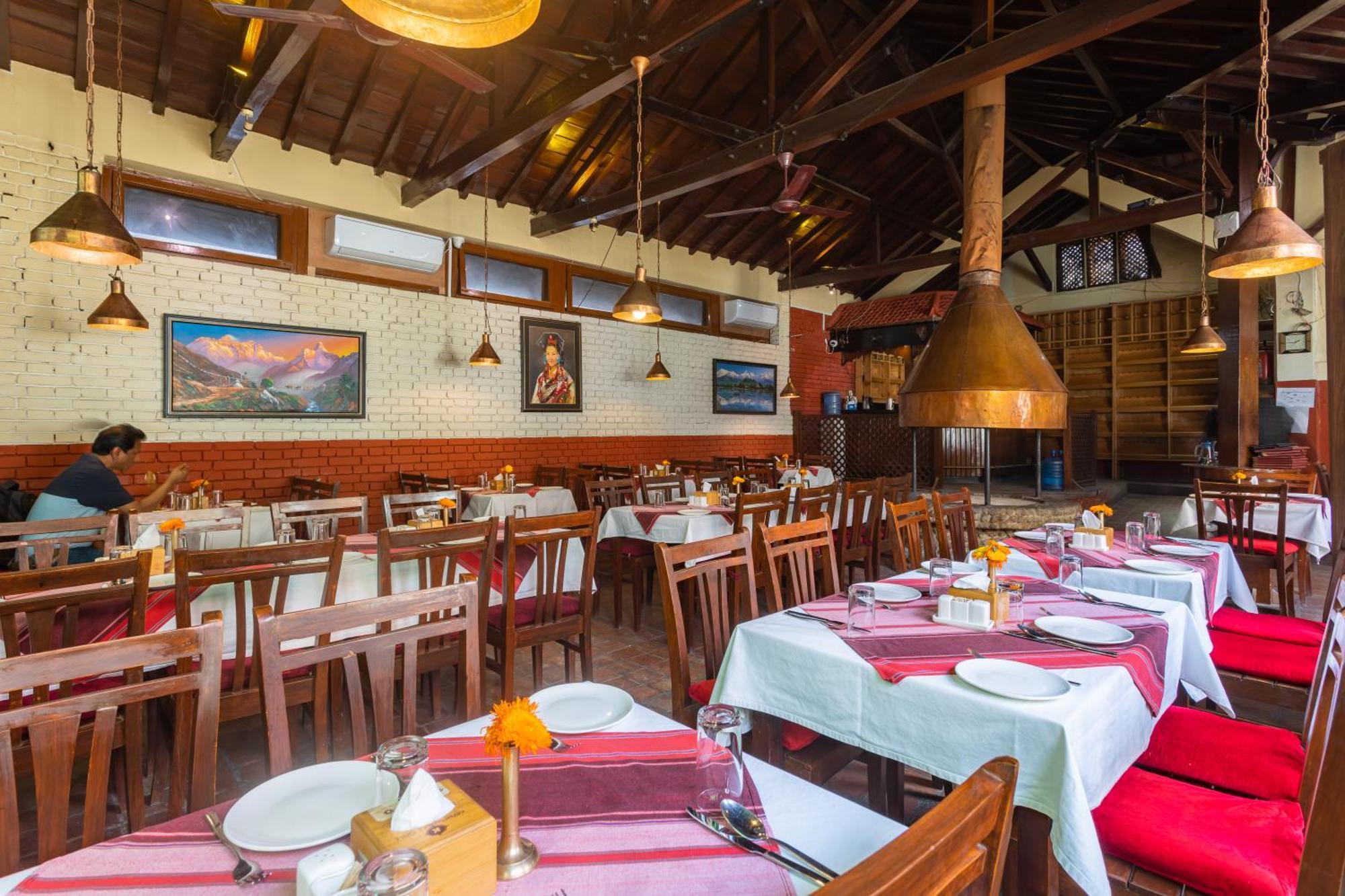 Aawas Boutique Hotel Катманду Экстерьер фото