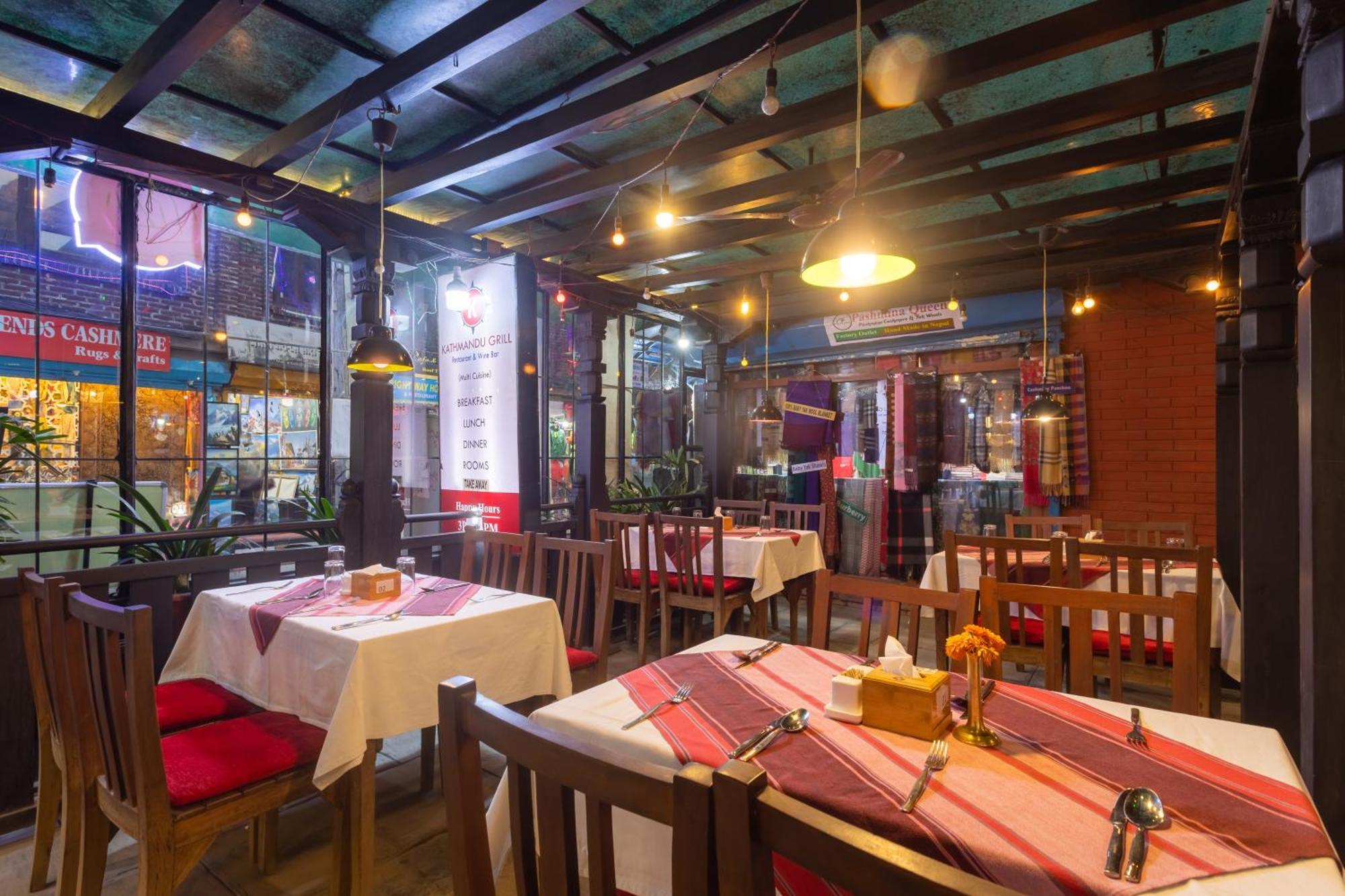 Aawas Boutique Hotel Катманду Экстерьер фото