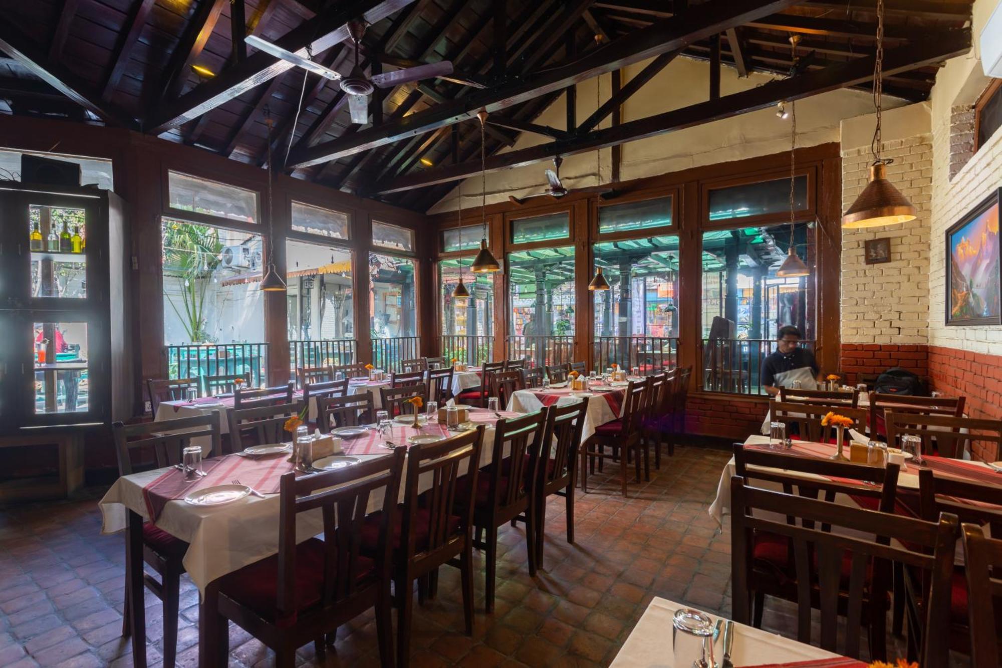 Aawas Boutique Hotel Катманду Экстерьер фото