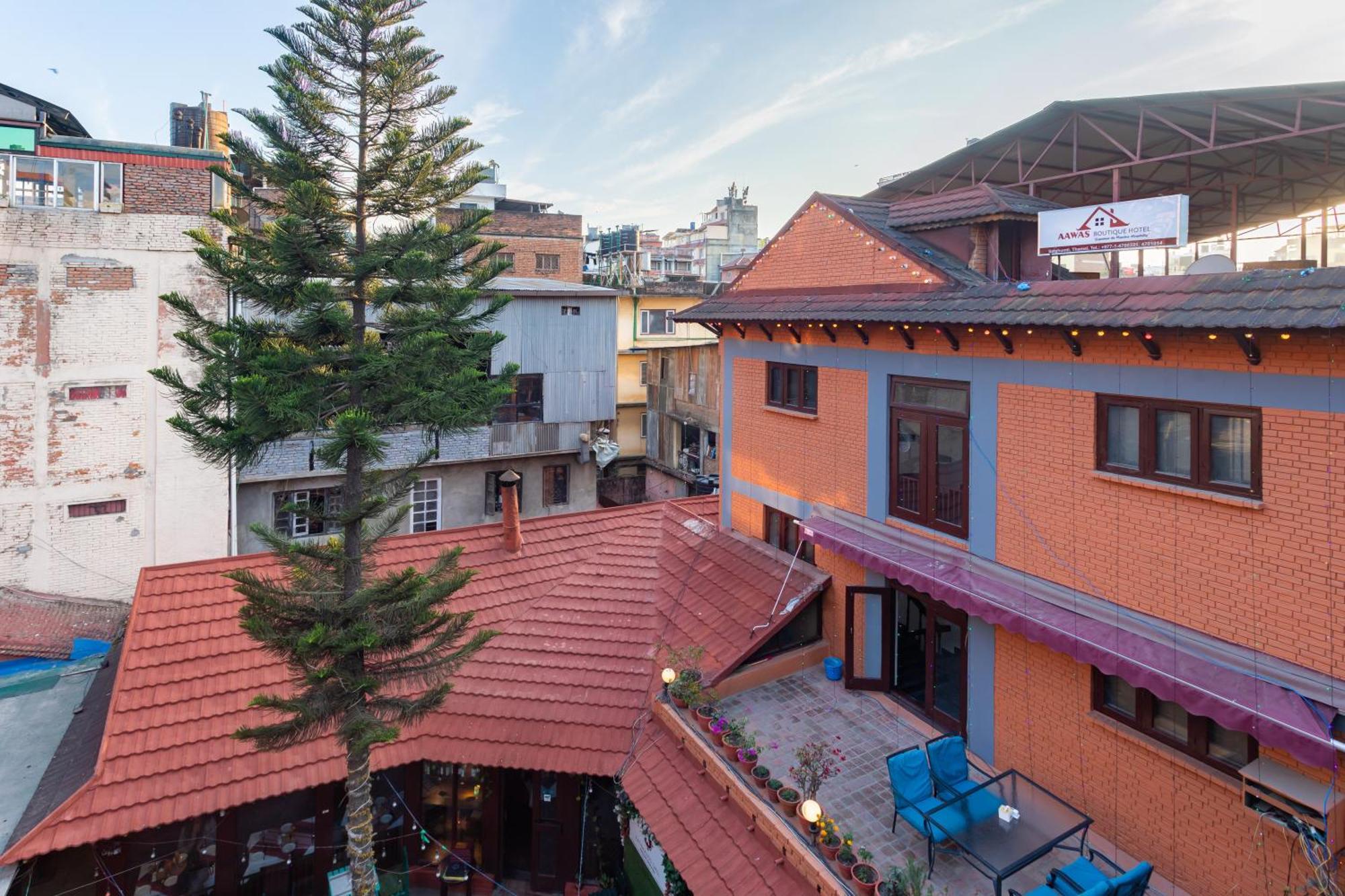 Aawas Boutique Hotel Катманду Экстерьер фото